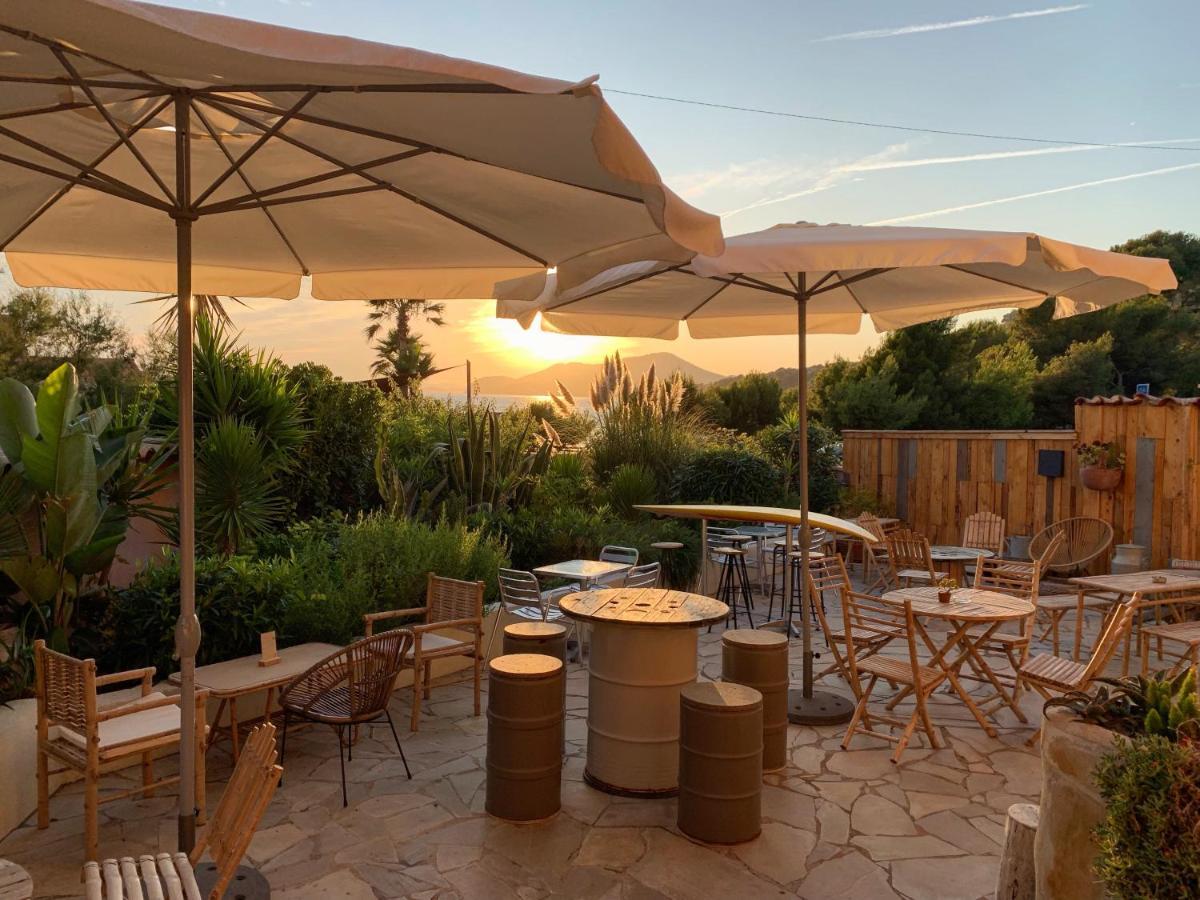 הייר Hotel Almanarre Plage - Hotel Eco-Responsable Face A La Mer מראה חיצוני תמונה